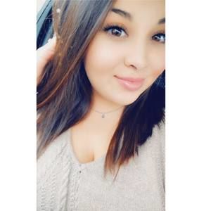 Meet your Posher, Domonique